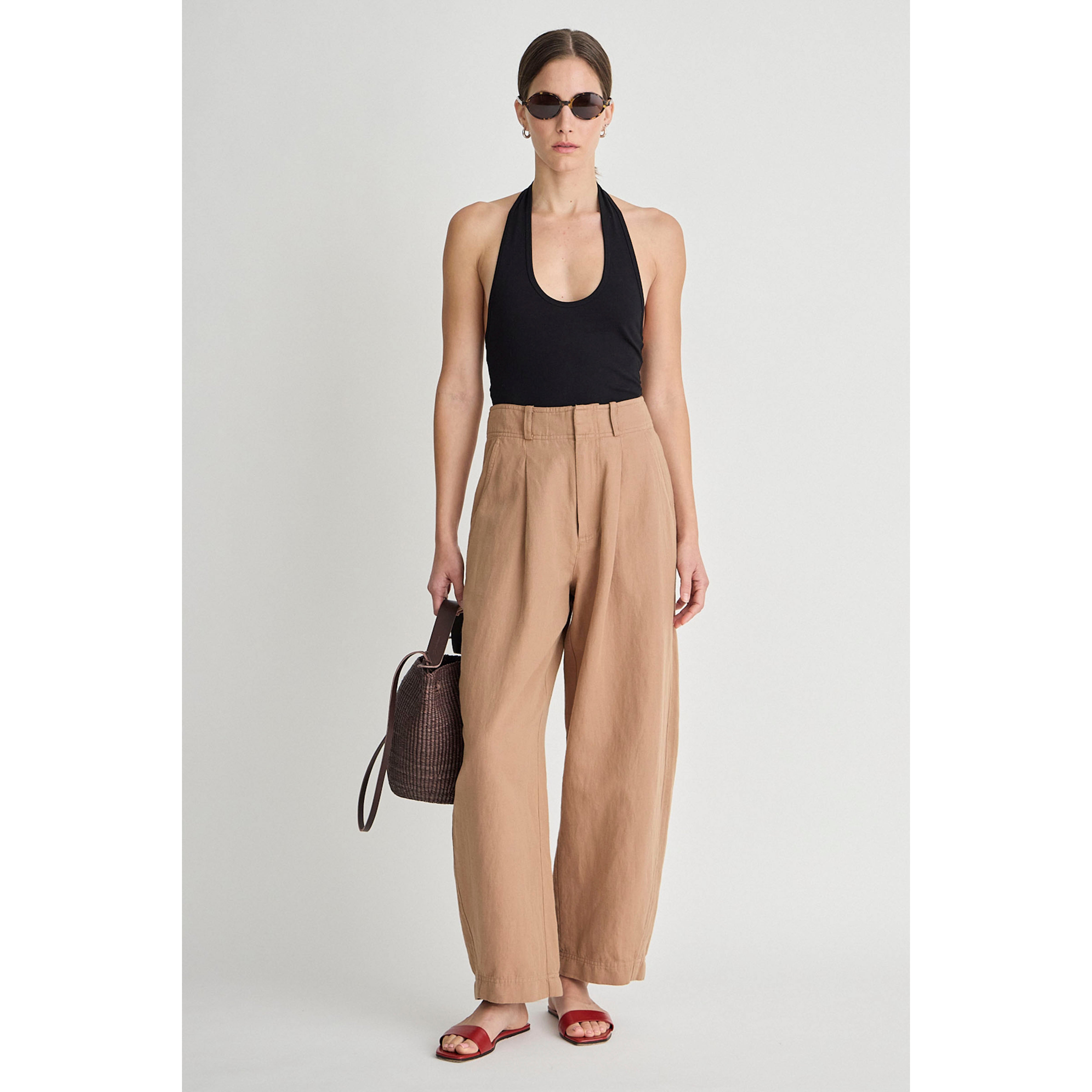 Apiece Apart Bari Crop Trouser in Deep Khaki | Clove & Creek