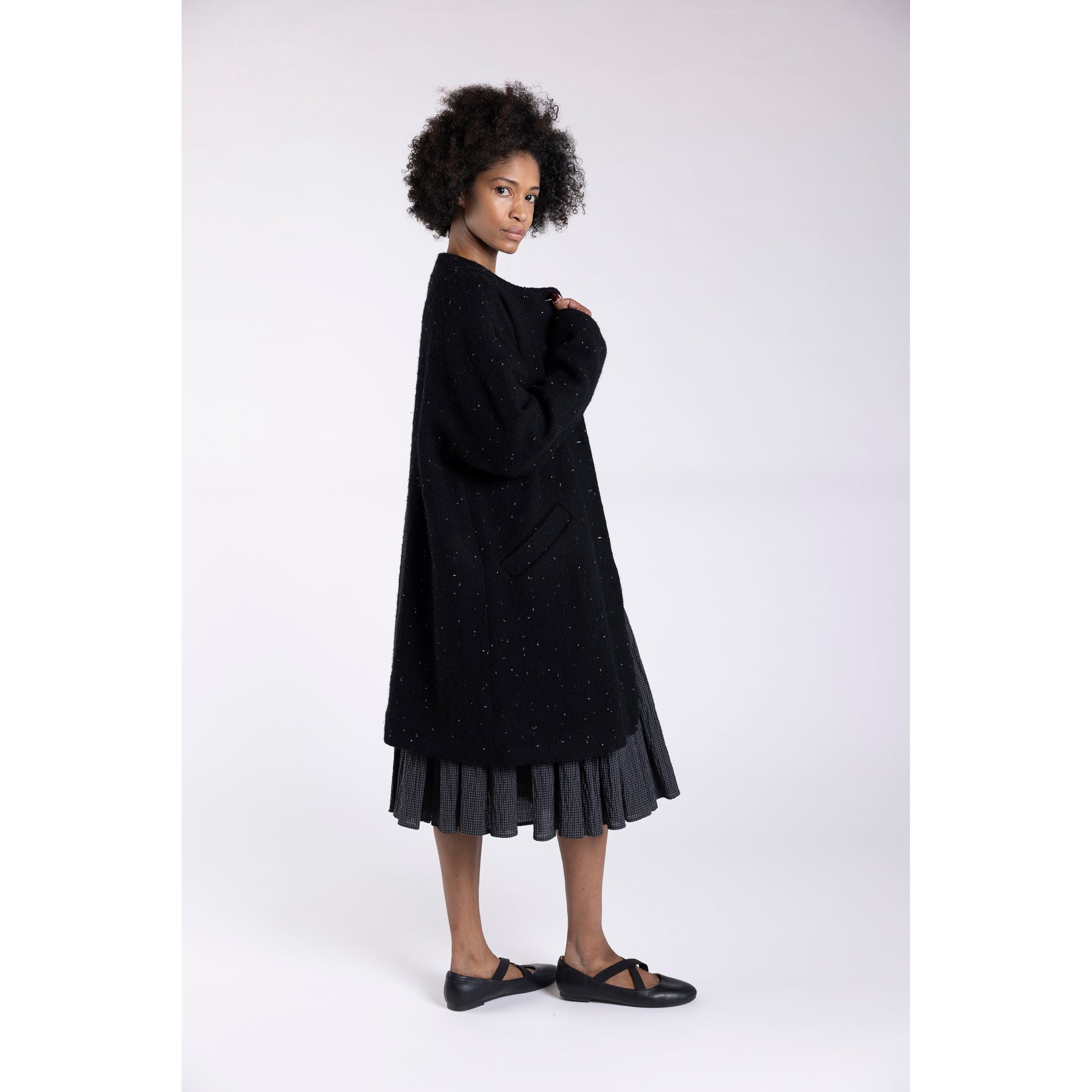 Apuntob Wool Tweed Drop Shoulder Collarless Coat Black