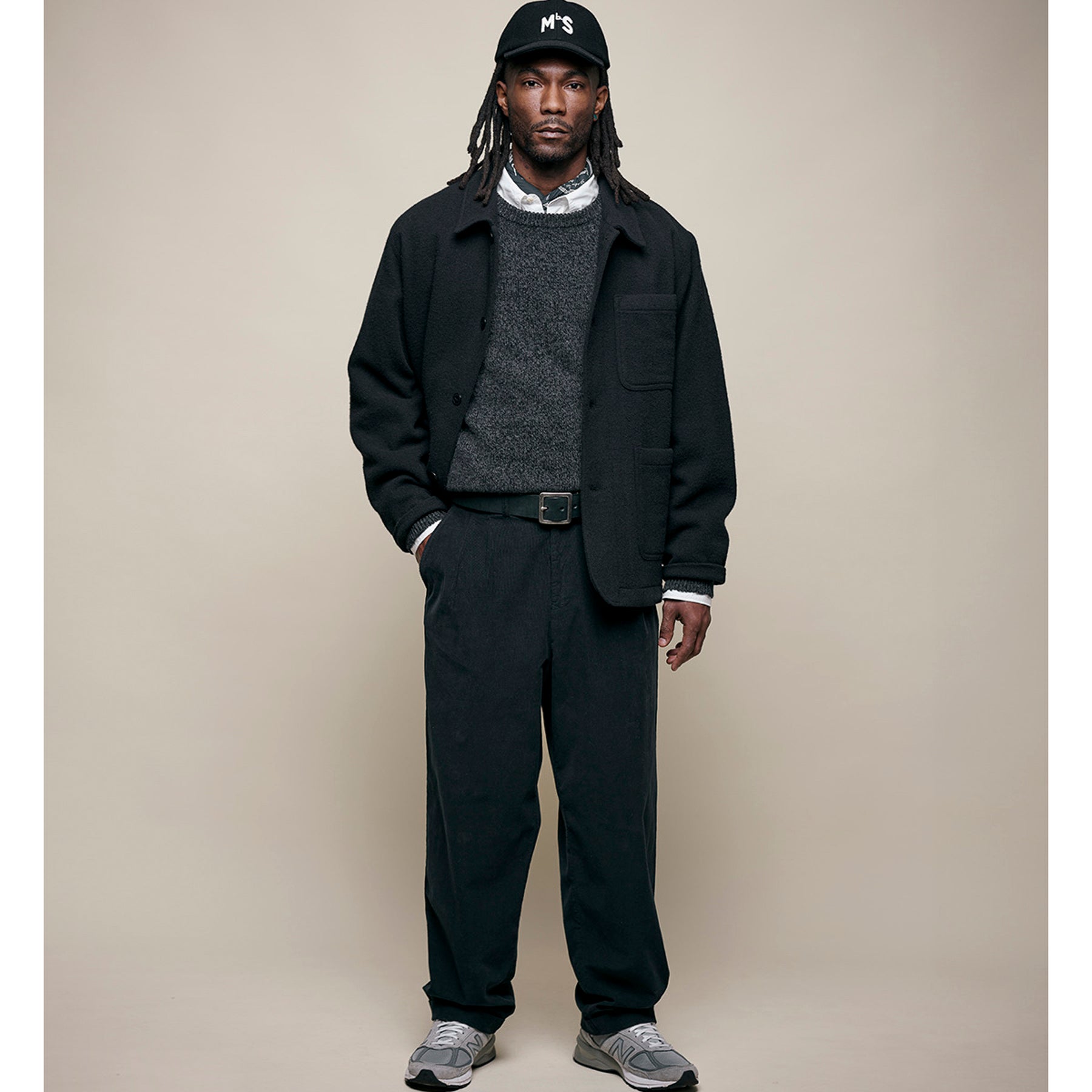 Merz b. Schwanen Merino Wool Cashmere Crew Pullover in Grey and Black