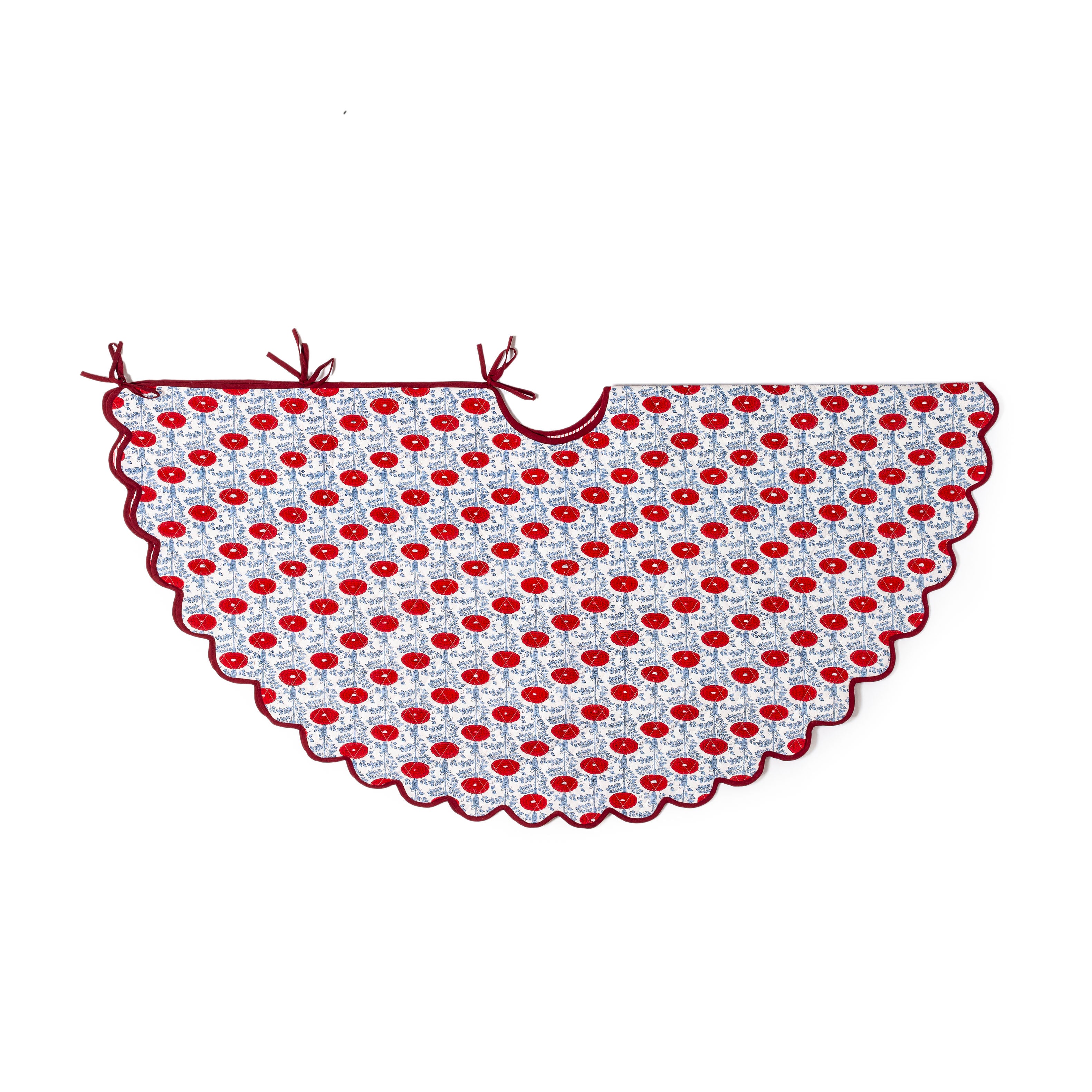 Scalloped Blockprint Quilted Tree Skirt in Araminta Red